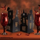 HAUNTED HOUSE HALLOWEEN BORDDEKORASJON (illustrasjonsbilde) thumbnail