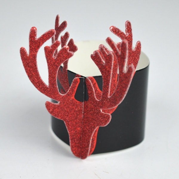 RØDE REINSDYR SERVIETTRINGER TIL JUL