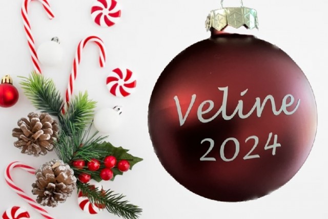 JULEKULE MED NAVN OG ÅRSTALL (RØD MATT)