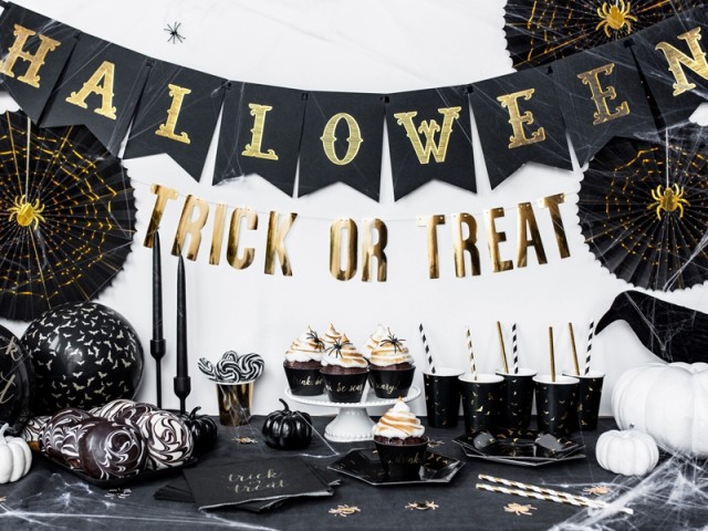BLACK AND GOLD HALLOWEEN BANNER - illustrasjonsbilde