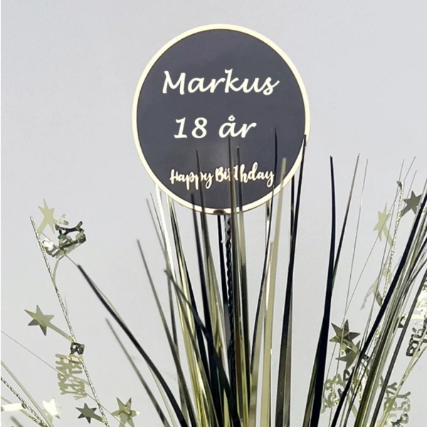 BORDDEKORASJON MED PERSONLIG NAVN OG ALDER